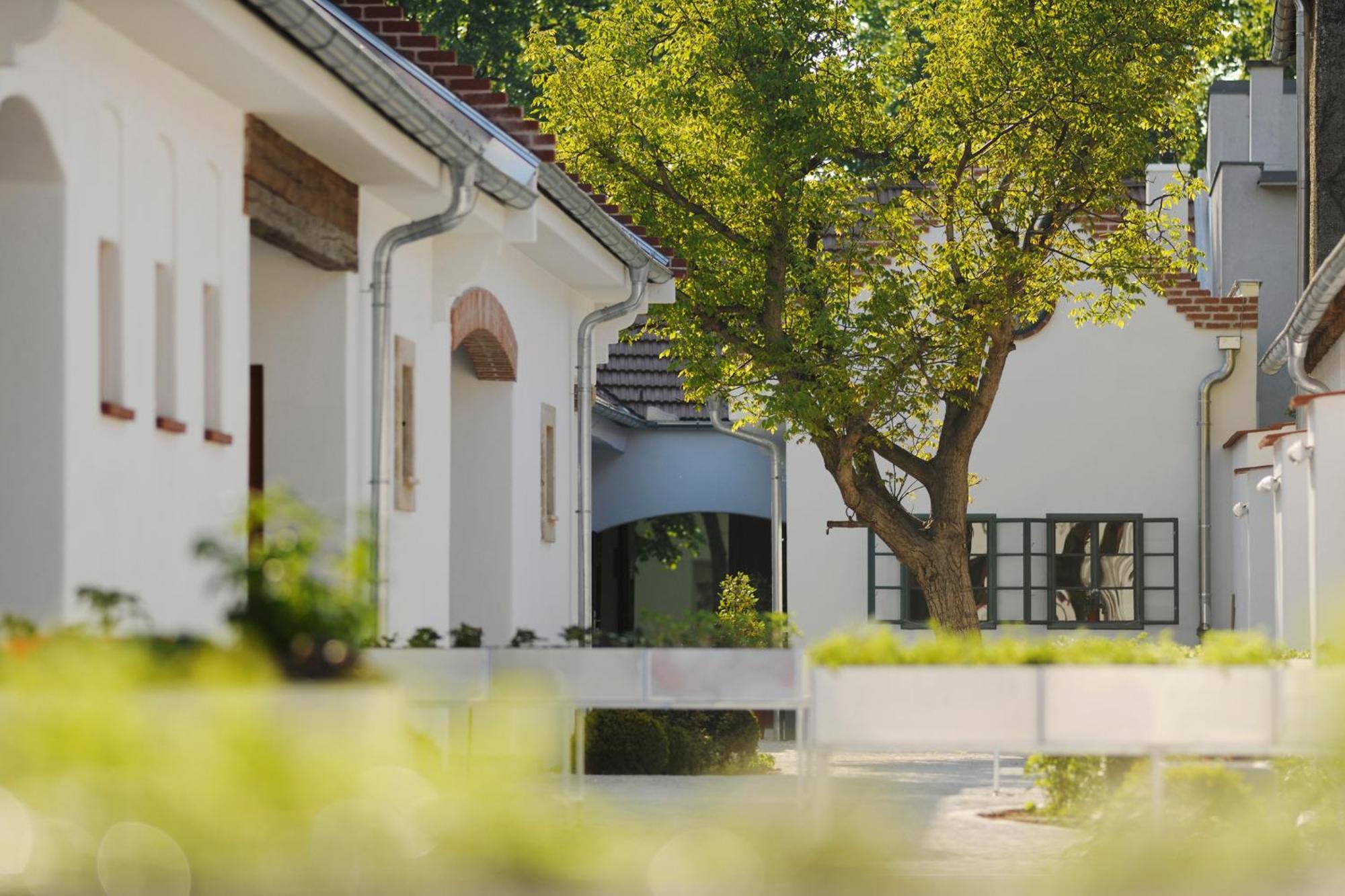 Hotel Genuss Am Hof 4*